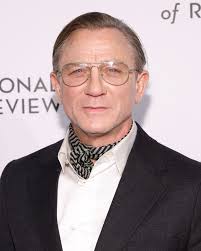 Daniel Craig's Glasses Are the Ultimate Middle-Aged Style Hack