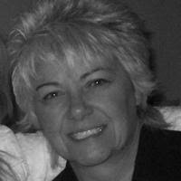 Julie Volpe's Instagram, Twitter & Facebook