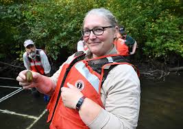 $1 million mussel restoration project underway in Clinton River