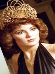 Judith Grace's Instagram, Twitter & Facebook