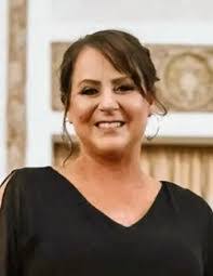 Lisa Gholson's Instagram, Twitter & Facebook