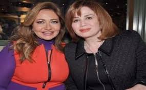 الزوج الشاب ممثل متعثر في مهنته في الصباح تأكد أن الزوجة حامل. Ù„ÙŠÙ„ÙŠ Ø¹Ù„ÙˆÙŠ Ø¨ÙˆØ§Ø¨Ø© Ø§Ù„Ø£Ù‡Ø±Ø§Ù…