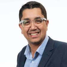 We're thrilled to announce Manny Colon, Oakland Athletics Director of Minor  League Operations, as a featured speaker at the SMWW Baseball Career  Conference! 🙌 And don't forget Jayson Stark