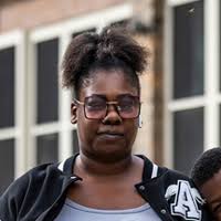 What it's like to live in Chicago's most violent neighborhood, West  Garfield Park