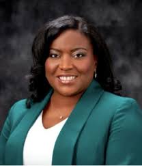 In two-state Texarkana, a widening divide in health care access