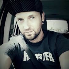 Aiden Ryker's Instagram, Twitter & Facebook