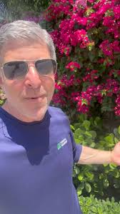 Everybody looooooves Bouganvillea!!!!, #bouganvillea #highendlandscaping