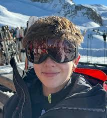 Jason Merz's Instagram, Twitter & Facebook