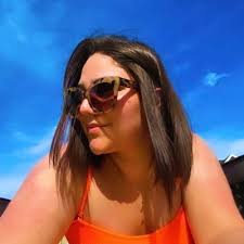 Rina Lopez (@rina_lopz)