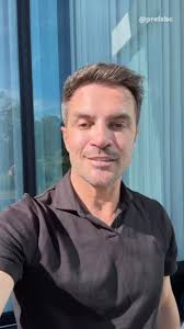 O recado tá dado! Dia 31 de julho, às 19h, vai rolar a abertura da Copa São  Bernardo de Futsal 2025 com um jogo festivo com o craque @falcao12oficial e  convidados lá no Ginásio Poliesportivo. A ...