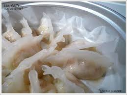 A French Language Recipe For Ha Kao Steamed Prawn Dumplings I Don T Think Anyone Has Ever Been As Faithful To An Idee Recette Alimentation Plat Asiatique