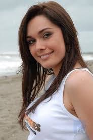 Debra Armas's Instagram, Twitter & Facebook