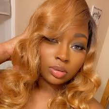 Surround yourself with women who pray for you behind your back. 💓