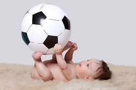 أفضل أسماء اطفال لاعيبة كرة قدم للولاد Sports Baby Baby Names Baby Names 2018