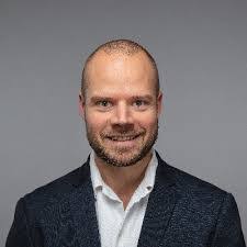 David Amin's Instagram, Twitter & Facebook