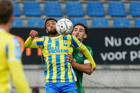 Eliano reijnders (pec zwolle) trifft mit dem rechten fuß aus der strafraummitte, in die tormitte. Samenvatting Rkc Waalwijk Pec Zwolle Voetbalsamenvattingen Ad Nl