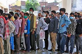 A detailed country map shows the extent of the coronavirus outbreak, with tables of the number of cases by state and district. Nlf5trvfyzw Hm