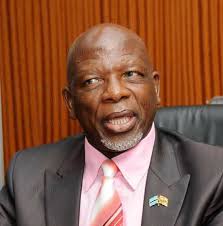 What are the attributes of Poppo that make him a strong candidate?