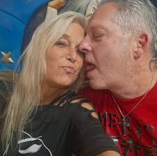 How to locate Keith's family members?