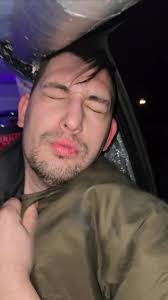 Bass drop at 12 seconds 💦🤤