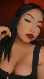 Kat Mena (@bigpoppakat)