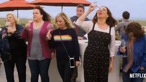 Wine country celebrates womanhood in all its complicated splendor, reuniting half a dozen friends who bonded as equals at a chicago pizza joint many judging by a deluge of advance publicity (rare for a netflix movie, but sure to help prevent this one from getting overlooked on the service when it. Watch Wine Country Trailer Rachel Dratch Amy Poehler Maya Rudolph Netflix Deadline
