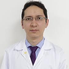 Jason Zárate, Urólogo en Quito