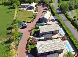 Gites De La Belle Etoile 85300 Sallertaine Gite Groupe Gite Piscine Couverte