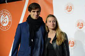 У эрбера есть брат габриэль и сестра маржолин. Twitter à¤ªà¤° Christopher Levy Pierre Hugues Herbert And His Girlfriend At The Paris Players Party P2hugz