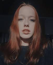 Pin De Anna Em Icons Em 2020 Wallpapers De Filmes Netflix Filmes E Series Anne De Green Gables