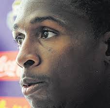 CRITICA EN LINEA: armando cooper: 'es incomodo estar en esta situacion'