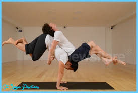Have you ever watched one of those 2 person yoga challenges and thought that's not so bad!.that's exactly what we thought and then attempted some partner yoga poses. Yoga Poses For 2 People Easy