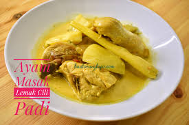 It is also called ayam masak lemak cili api. Ayam Masak Lemak Cili Padi Buat Orang Lapo