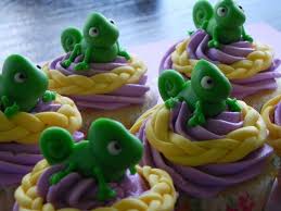 Kelli Hugo Pascal Tangled Cupcakes It S Never Too Early To Start Thinking About Birthday Parties Rapunzel Cake Tangled Cupcakes Country Cupcakes