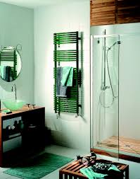 Pour garder des serviettes chaudes et sèches, tout en chauffant la salle de bains, raccordez un sèche serviettes sur votre installation de chauffage central. Seche Serviettes Eau Chaude Acova 778 W H 76 1 X L 100 Cm Keva Spa Leroy Merlin