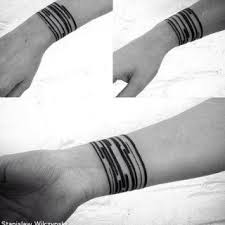 Geometric Armband Tattoo Google Search Armreifen Tattoo Unterarm Tattoo Handgelenk Tattoo Manner