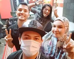 Britania raya akan ikut serta dalam kontes lagu eurovision 2019. Aliff Syukri Rakam Lagu Raya Selepas Ramai Kata Rindu Tapi Ibu Pula Benci Dengar Suara Sumbang Syukur Tak Menyanyi Dengan Jadian Hiburan Mstar