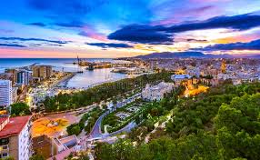 Festiwal w roku 2004 zostało zadeklarowane jako. Pejzaz Miejski Malaga Andalusia Hiszpania Zdjecie Stock Obraz Zlozonej Z Landmark Swiatlo 93294314
