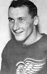 Shawn Dineen's Instagram, Twitter & Facebook