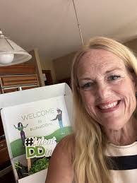 Ernestine Carter's Instagram, Twitter & Facebook