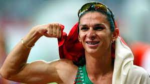 La ex atleta ana gabriela guevara renunciaría a su cargo en la conade para buscar la gubernatura de sonora, informó el líder estatal del pt, ramón flores. Ana Guevara Tras Mi Triunfo De 2003 Las Mujeres Se Dieron Cuenta Que Si Podemos