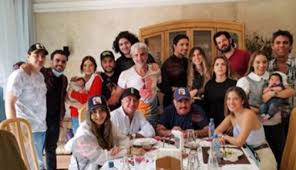 We did not find results for: Foto Familiar De Don Vicente Fernandez Es Blanco De Ataques En Redes