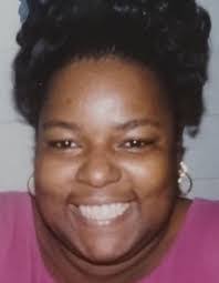 Michelle Mills's Instagram, Twitter & Facebook