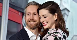 Anne hathaway) родилась в бруклине. Everything You Should Know About Anne Hathaway S Husband Adam Shulman