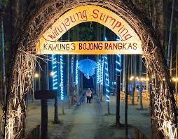 Lokasi wisata ini mengusung konsep taman bermain keluarga di alam bebas. Kawung 3 Bojong Rangkas Bekasi