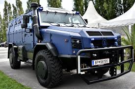 Cobra kai season 4 release date: Cobra Einsatz Internationale Terrorubung Auf Der Donau Donaustadt