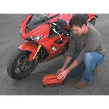 Black+decker asi200 hava kompresörü arıyorsan site site dolaşma! Black Decker Asi200 12volt 120psi Hava Kompresoru Fiyati Ve Ozellikleri Ereyon