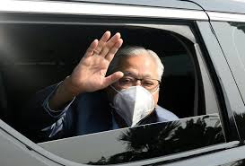Jun 27, 2021 · ismail sabri: Ismail Sabri Clocks In For First Day As Deputy Prime Minister Asia Journal