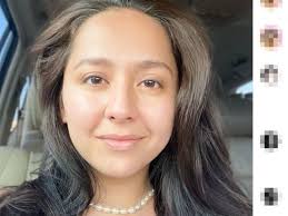 Манижа выступала в полуфинале под номером три. 75pshauga8sq6m