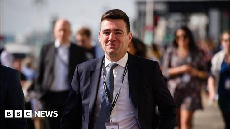 EU migration hits low paid - Andy Burnham - BBC News